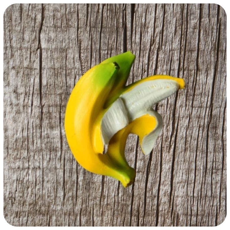 magnet frigo banane pelée