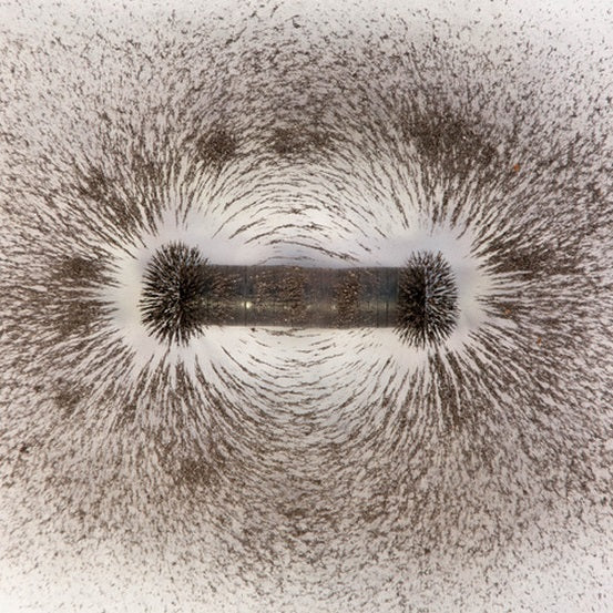 champ magnétique avec particules de ferrite fer champ aimanté